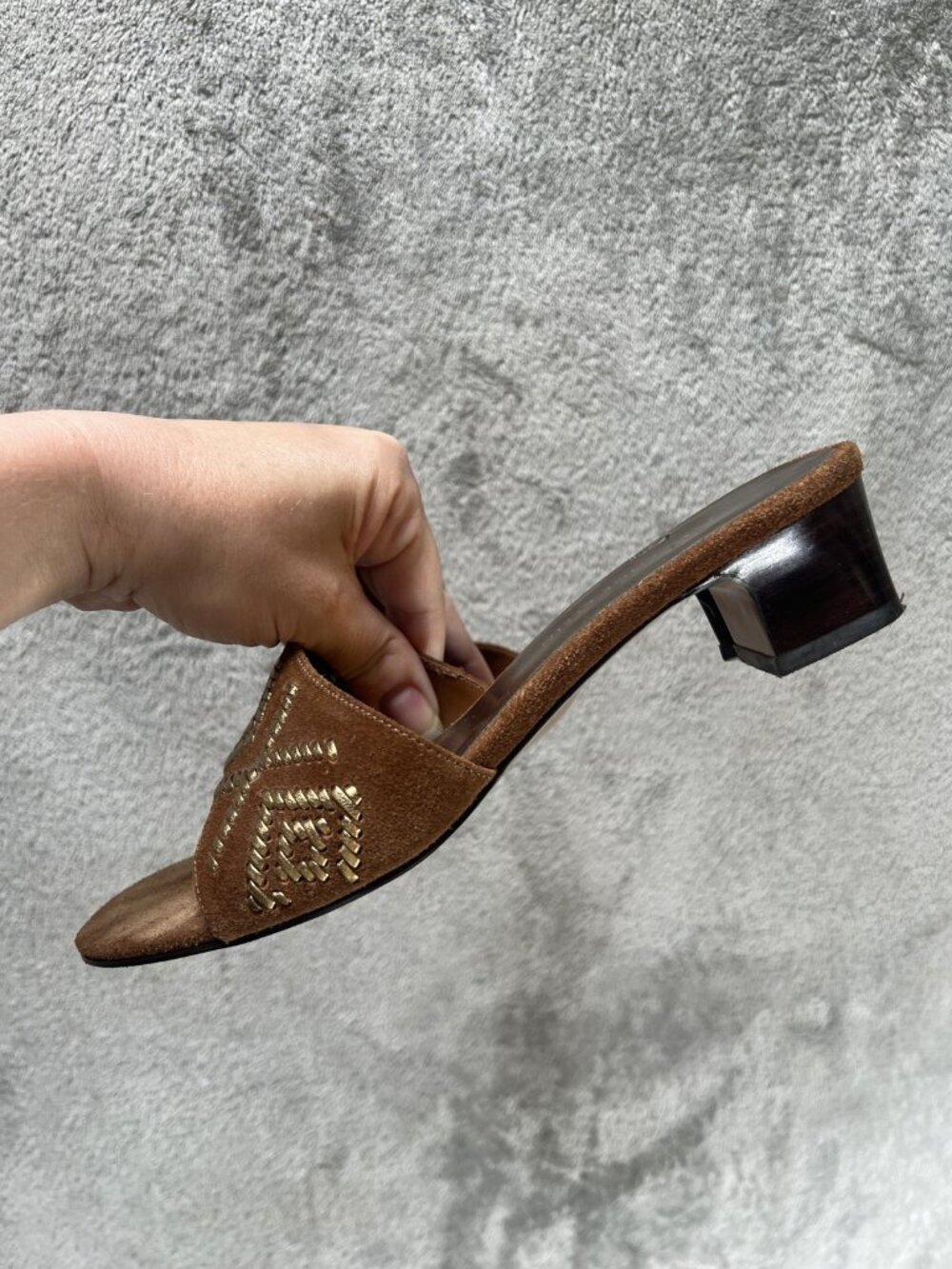 Vtg Women's 6 M Anne Klein Brown Gold Suede Square Open Toe Kitten Heels Sandals